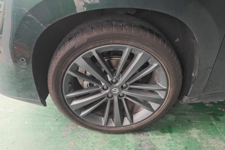 Used Leapmotor C16 2024 All-Electric 580 Luxury Edition Left Front Wheel Hub
