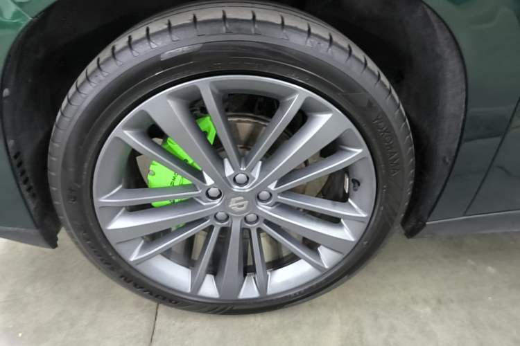 Used Leapmotor C16 2024 Range-Extended 200 Luxury Edition Left Front Wheel Hub