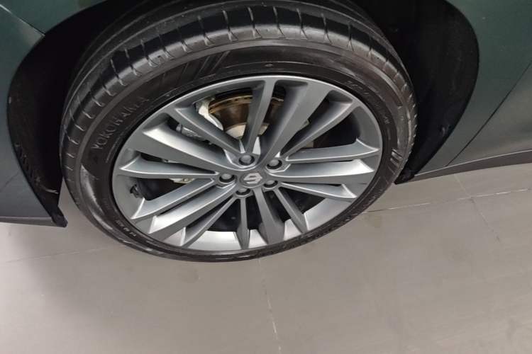 Used Leapmotor C16 2024 Range-Extended 200 Luxury Edition Left Front Wheel Hub