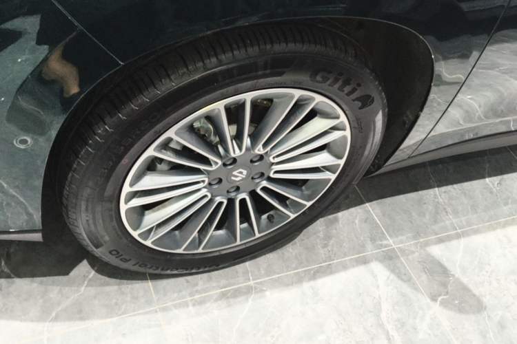 Used Leapmotor C16 2024 Range-Extended 200 Luxury Edition Left Front Wheel Hub