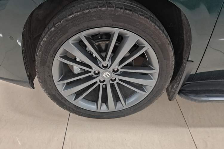 Used Leapmotor C16 2024 Range-Extended 200 Smart Enjoyment Edition Left Front Wheel Hub