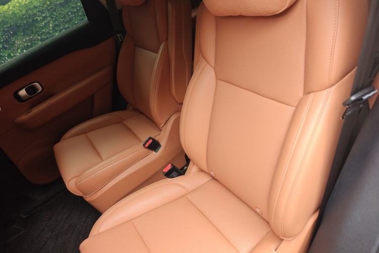 Used Leapmotor C16 2024 Range-Extended 200 Luxury Edition Left Rear Seat