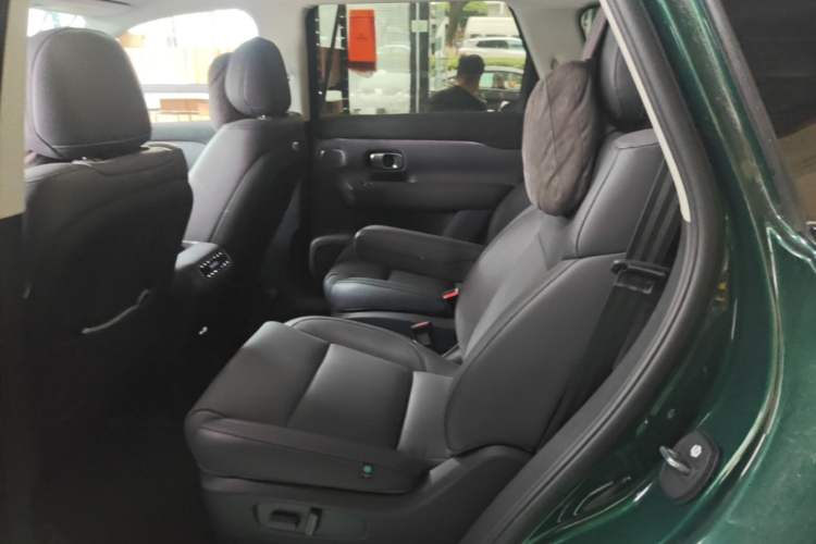 Used Leapmotor C16 2024 All-Electric 580 Luxury Edition Left Rear Seat