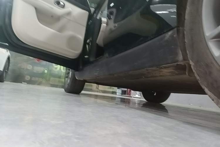 Used Leapmotor C16 2024 Pure Electric 520 Deluxe Edition Left Side Sill