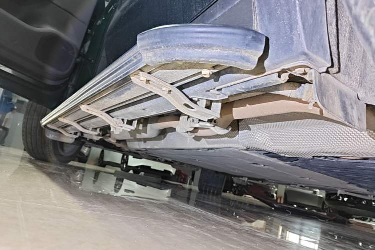 Used Leapmotor C16 2024 Range-Extended 200 Smart Enjoyment Edition Left Side Sill