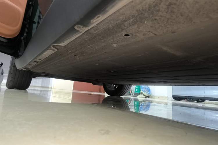 Used Leapmotor C16 2024 All-Electric 520 LiDAR Edition Left Side Sill