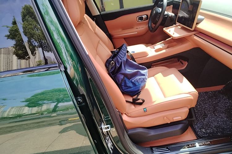 Used Leapmotor C16 2024 Range-Extended 200 Luxury Edition Right Front Seat