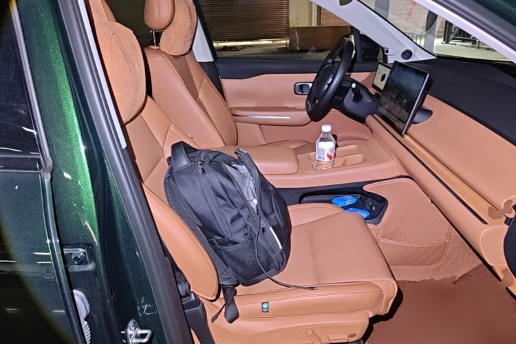 Used Leapmotor C16 2024 Range-Extended 200 Luxury Edition Right Front Seat