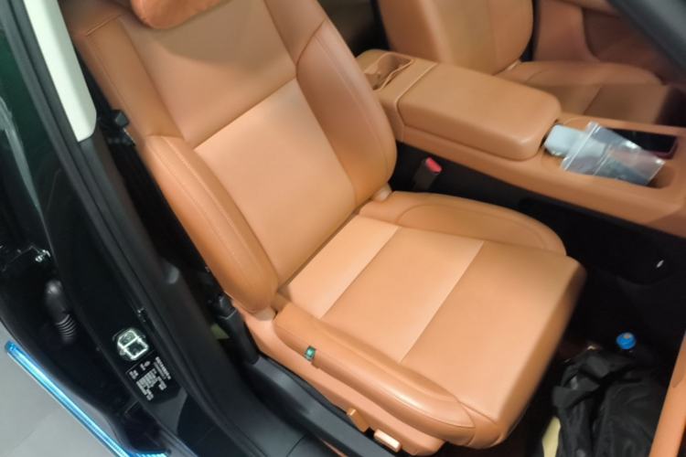 Used Leapmotor C16 2024 Range-Extended 200 Luxury Edition Right Front Seat