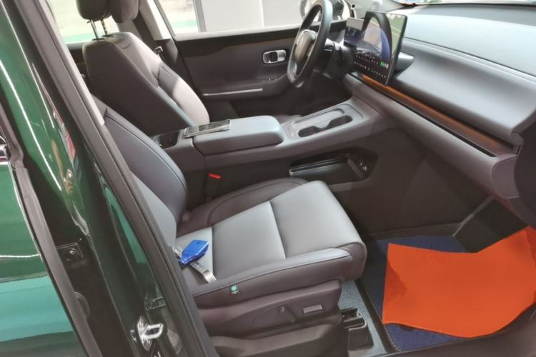 Used Leapmotor C16 2024 Range-Extended 200 Luxury Edition Right Front Seat