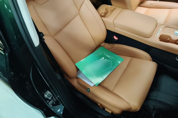Used Leapmotor C16 2024 Range-Extended 200 Luxury Edition Right Front Seat