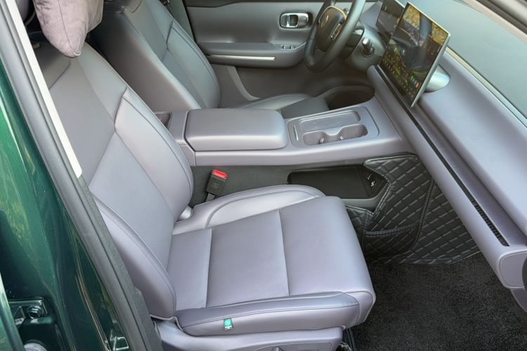 Used Leapmotor C16 2024 Range-Extended 200 Luxury Edition Right Front Seat