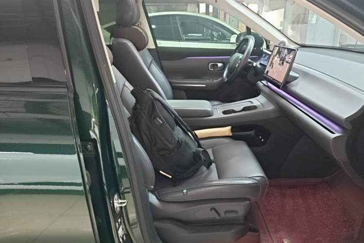 Used Leapmotor C16 2024 Range-Extended 200 Smart Enjoyment Edition Right Front Seat