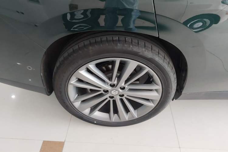 Used Leapmotor C16 2024 Range-Extended 200 Luxury Edition Right Rear Wheel Hub