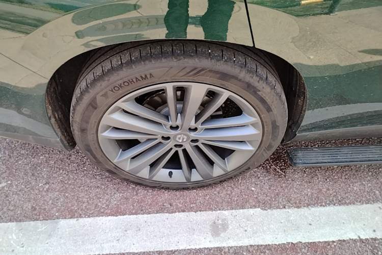 Used Leapmotor C16 2024 Range-Extended 200 Luxury Edition Right Rear Wheel Hub