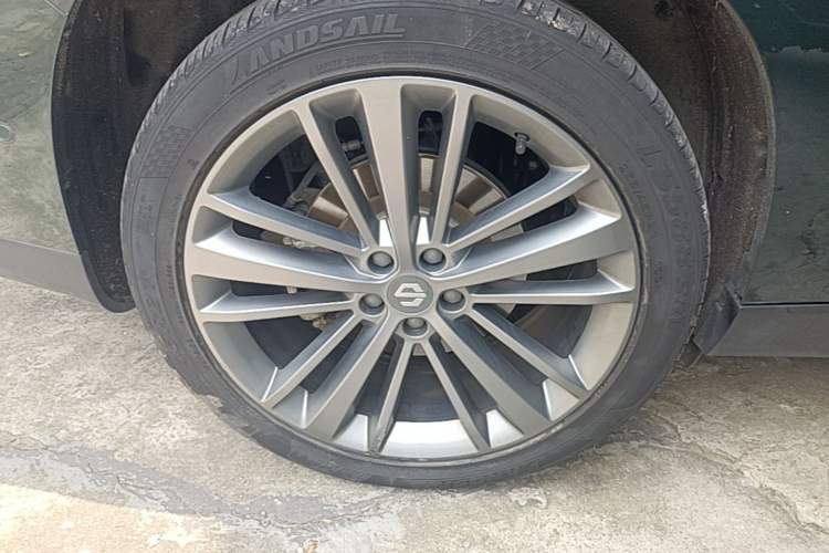 Used Leapmotor C16 2024 Pure Electric 520 Deluxe Edition Right Rear Wheel Hub