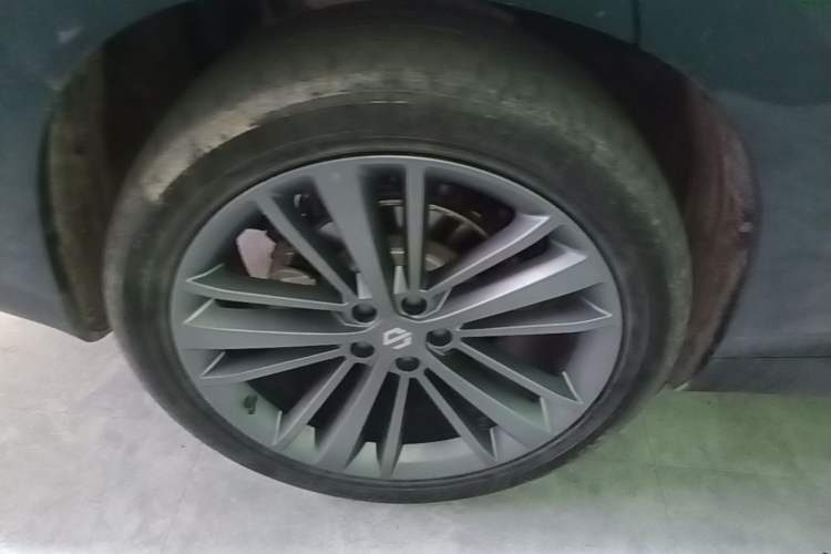Used Leapmotor C16 2024 Pure Electric 520 Deluxe Edition Right Rear Wheel Hub