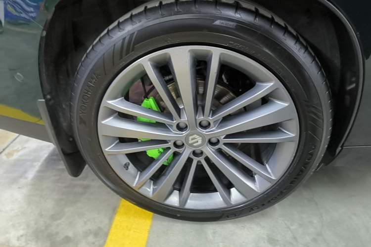Used Leapmotor C16 2024 Range-Extended 200 Luxury Edition Right Rear Wheel Hub