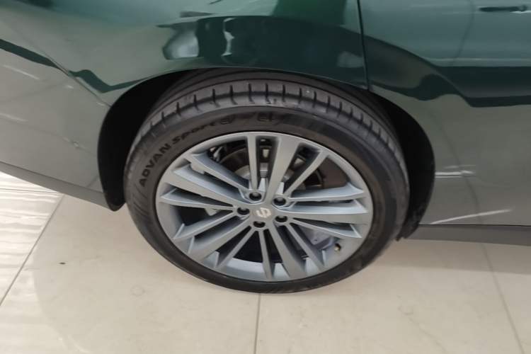 Used Leapmotor C16 2024 Range-Extended 200 LiDAR Edition Right Rear Wheel Hub