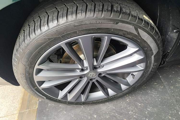 Used Leapmotor C16 2024 Pure Electric 520 Deluxe Edition Right Rear Wheel Hub