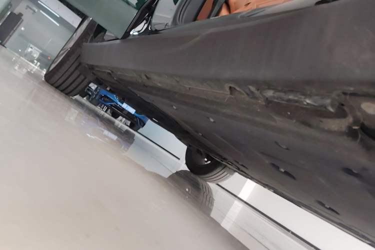 Used Leapmotor C16 2024 Range-Extended 200 Luxury Edition Right Side Sill