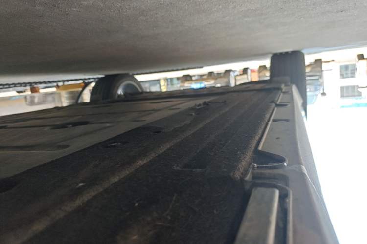 Used Leapmotor C16 2024 Range-Extended 200 Luxury Edition Right Side Sill