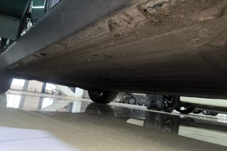 Used Leapmotor C16 2024 All-Electric 520 LiDAR Edition Right Side Sill
