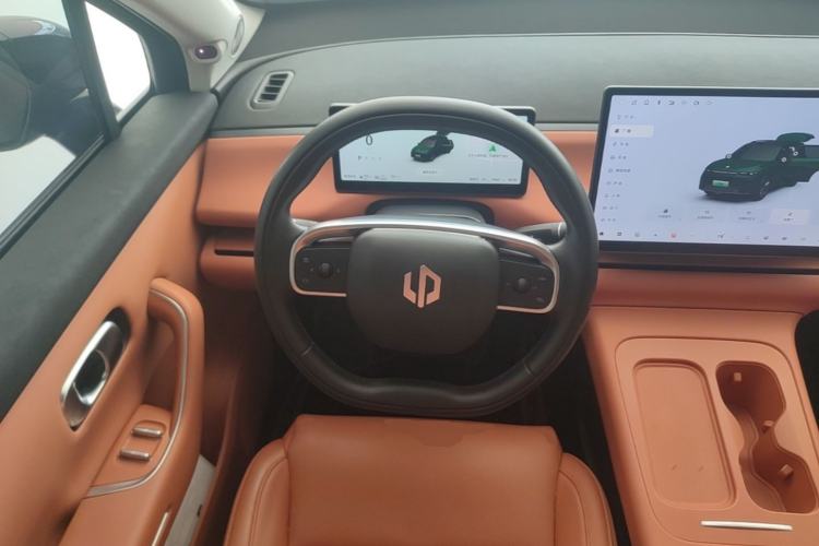 Used Leapmotor C16 2024 Range-Extended 200 LiDAR Edition Steering Wheel