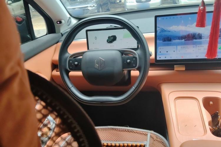 Used Leapmotor C16 2024 All-Electric 520 LiDAR Edition Steering Wheel