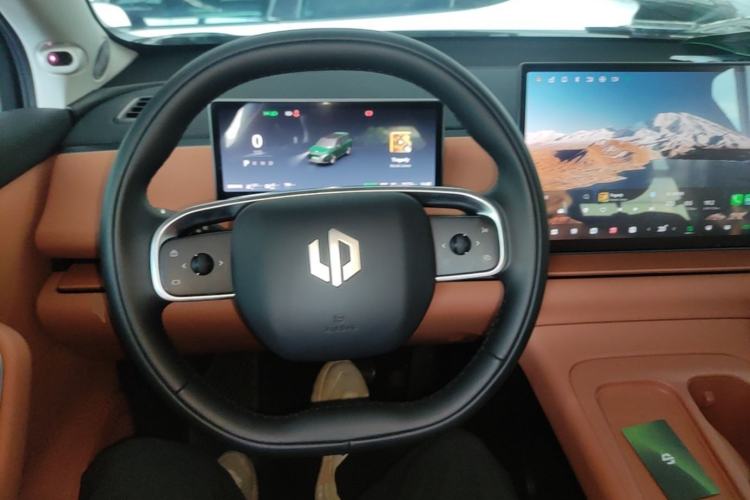 Used Leapmotor C16 2024 Range-Extended 200 LiDAR Edition Steering Wheel