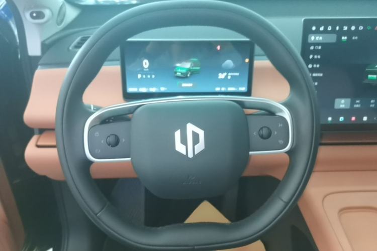 Used Leapmotor C16 2024 Range-Extended 200 LiDAR Edition Steering Wheel