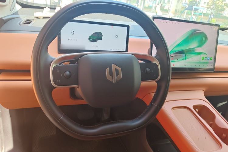 Used Leapmotor C16 2024 Range-Extended 200 Luxury Edition Steering Wheel