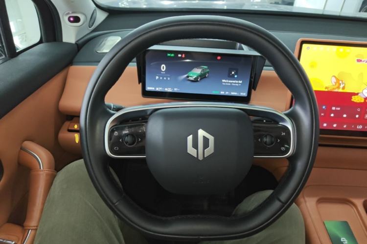 Used Leapmotor C16 2024 Range-Extended 200 LiDAR Edition Steering Wheel