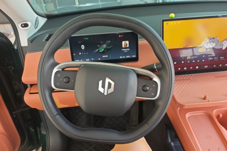 Used Leapmotor C16 2024 Range-Extended 200 Luxury Edition Steering Wheel