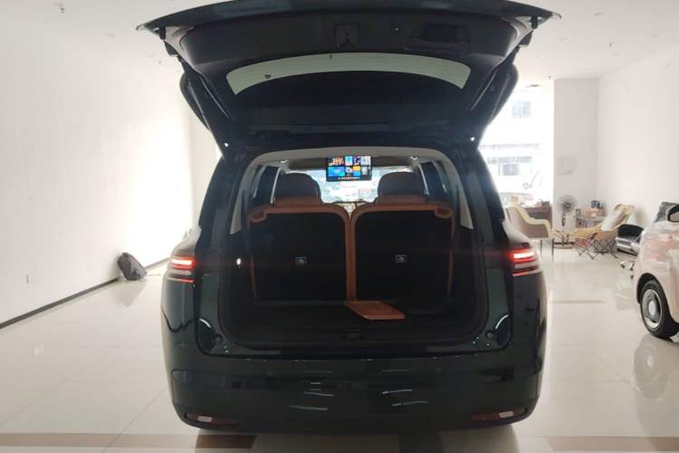 Used Leapmotor C16 2024 Range-Extended 200 Luxury Edition Trunk
