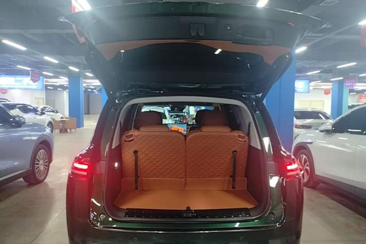 Used Leapmotor C16 2024 Range-Extended 200 Luxury Edition Trunk