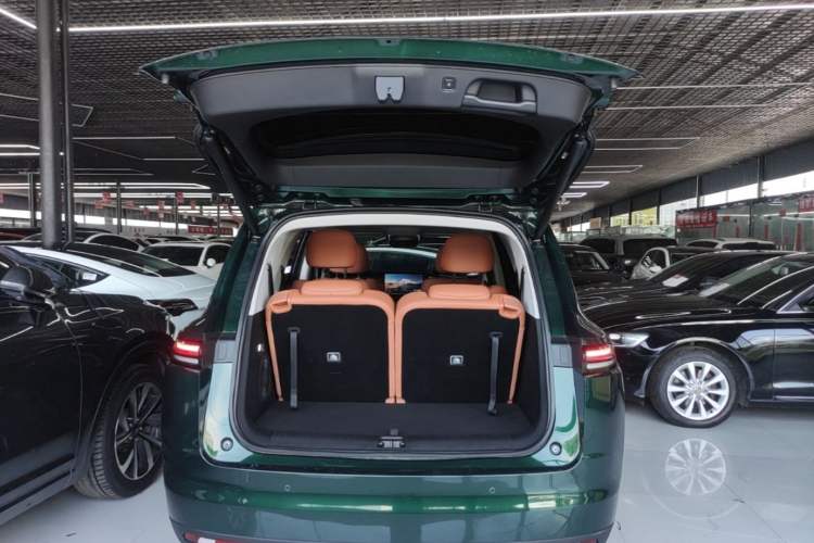 Used Leapmotor C16 2024 Range-Extended 200 LiDAR Edition Trunk