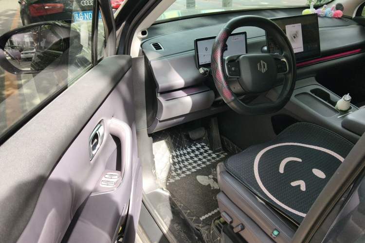 Used Leapmotor C16 2024 Range-Extended 200 Luxury Edition Driver Seat