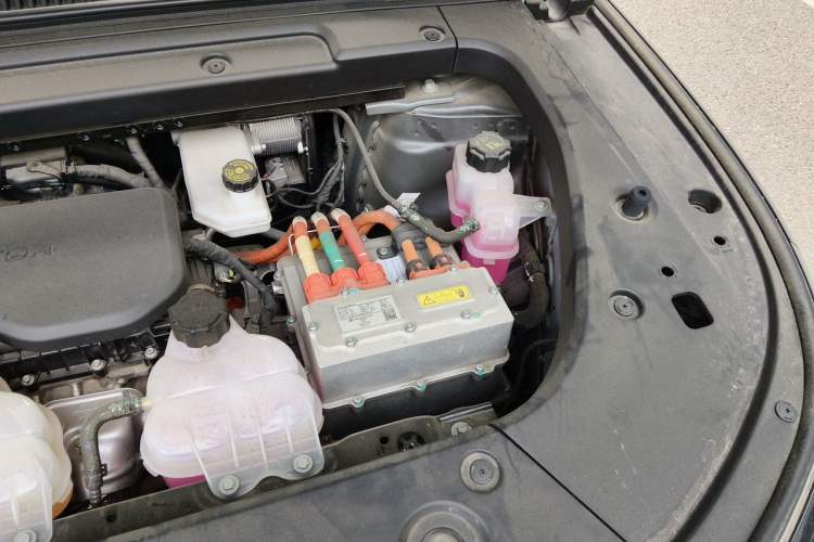 Used Leapmotor C16 2024 Range-Extended 200 Luxury Edition Engine Bay Left