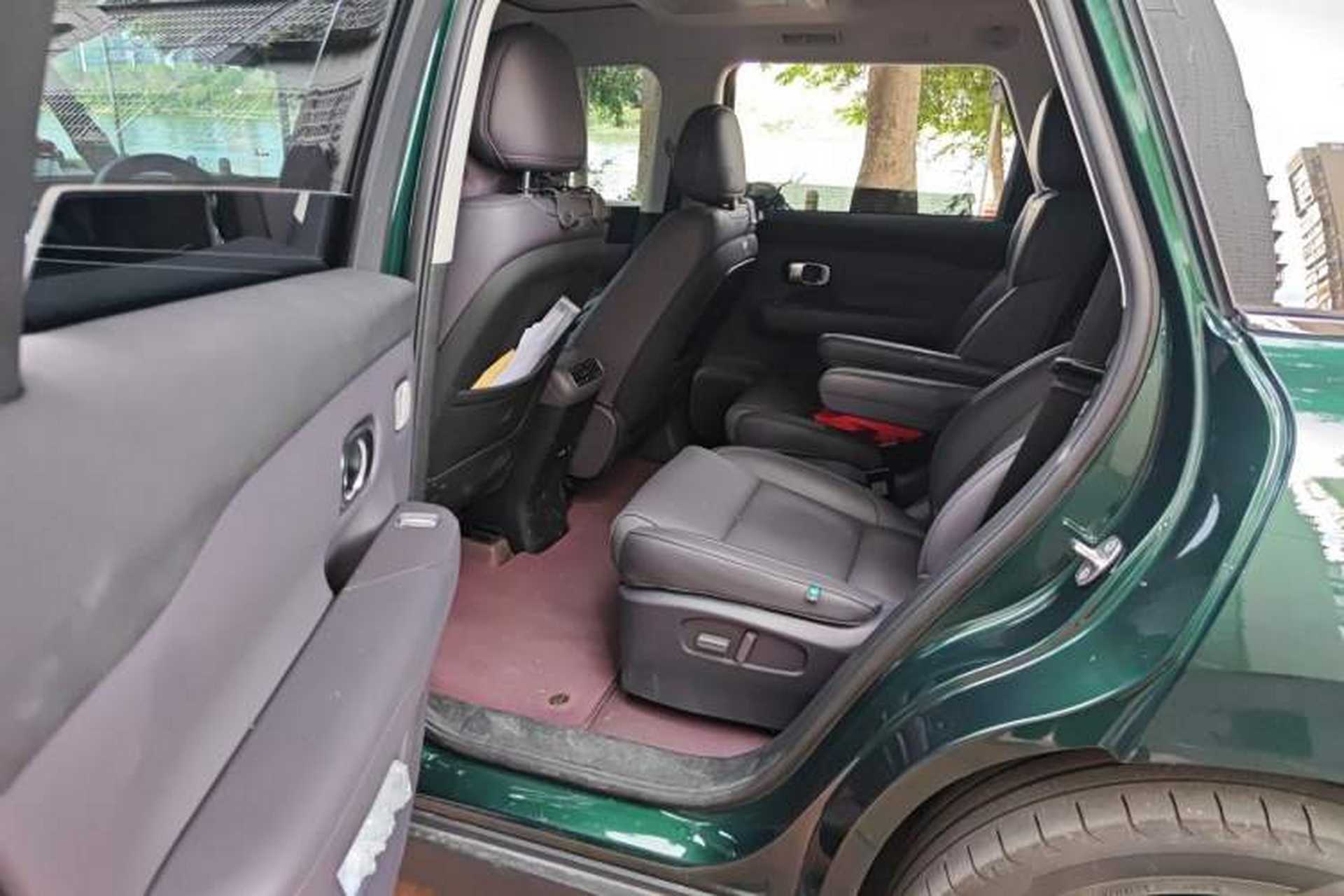 Used Leapmotor C16 2024 Pure Electric 580 LiDAR Edition Left Rear Seat