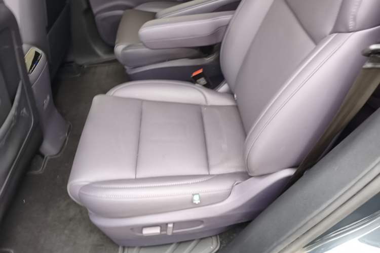 Used Leapmotor C16 2024 Pure Electric 520 Deluxe Edition Left Rear Seat