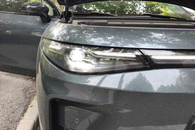 Used Leapmotor C16 2024 Range-Extended 200 Luxury Edition Right Front Headlight