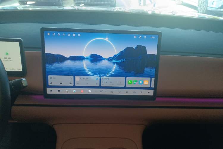 Used Leapmotor C16 2024 Range-Extended 200 LiDAR Edition Audio And AC Panel