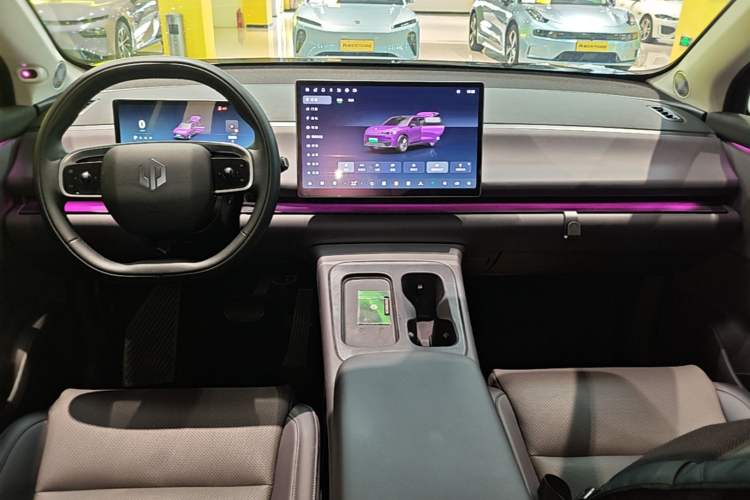 Used Leapmotor C16 2024 All-Electric 520 LiDAR Edition Center Console