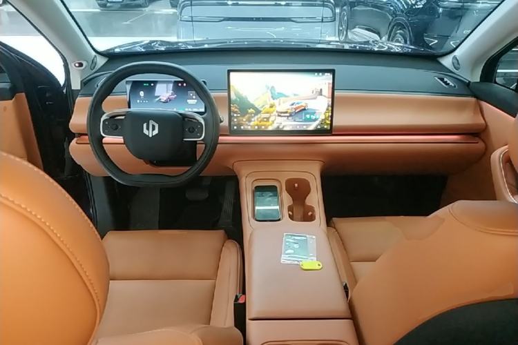 Used Leapmotor C16 2024 Range-Extended 200 LiDAR Edition Center Console