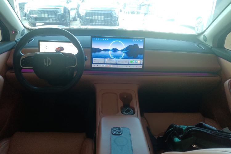Used Leapmotor C16 2024 Range-Extended 200 LiDAR Edition Center Console