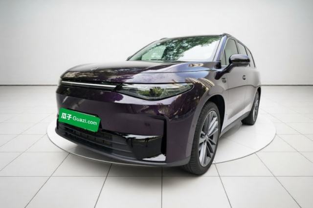 Używany Leapmotor C16 2024 Range-Extended 200 Luxury Edition