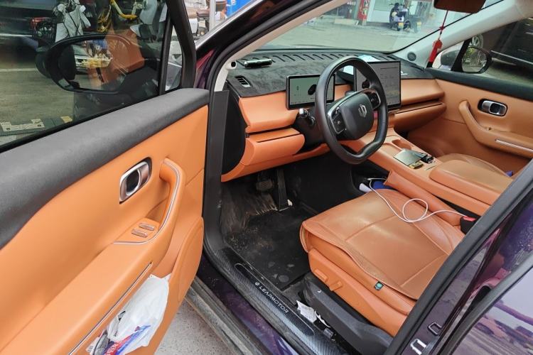 Used Leapmotor C16 2024 Range-Extended 200 LiDAR Edition Driver Seat