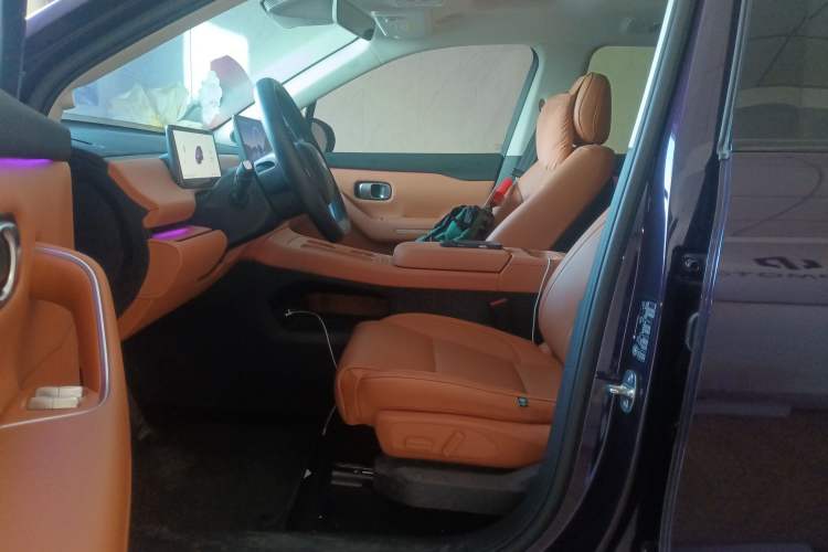 Used Leapmotor C16 2024 Range-Extended 200 LiDAR Edition Driver Seat