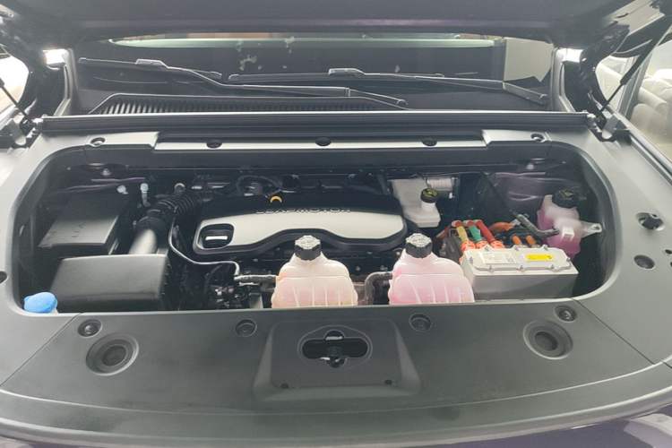 Used Leapmotor C16 2024 Range-Extended 200 LiDAR Edition Engine Bay
